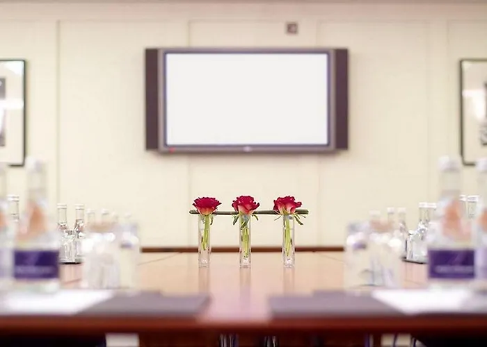 Отель The Fitzwilliam